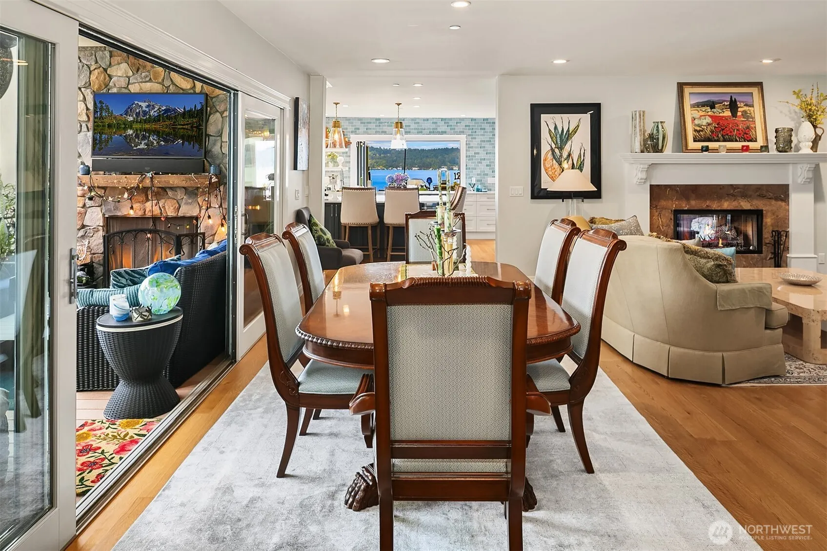 Property photo for 456 W Lake Sammamish Parkway Se, Bellevue photo 5