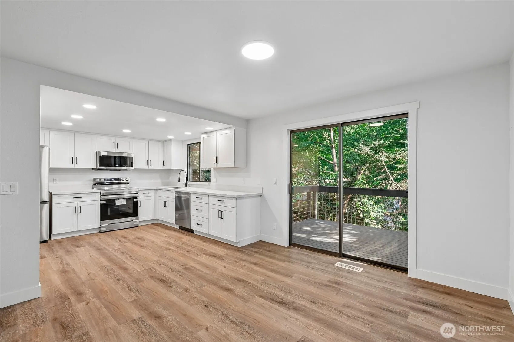 Property photo for 1508 Ne Brockman Place, Seattle photo 5