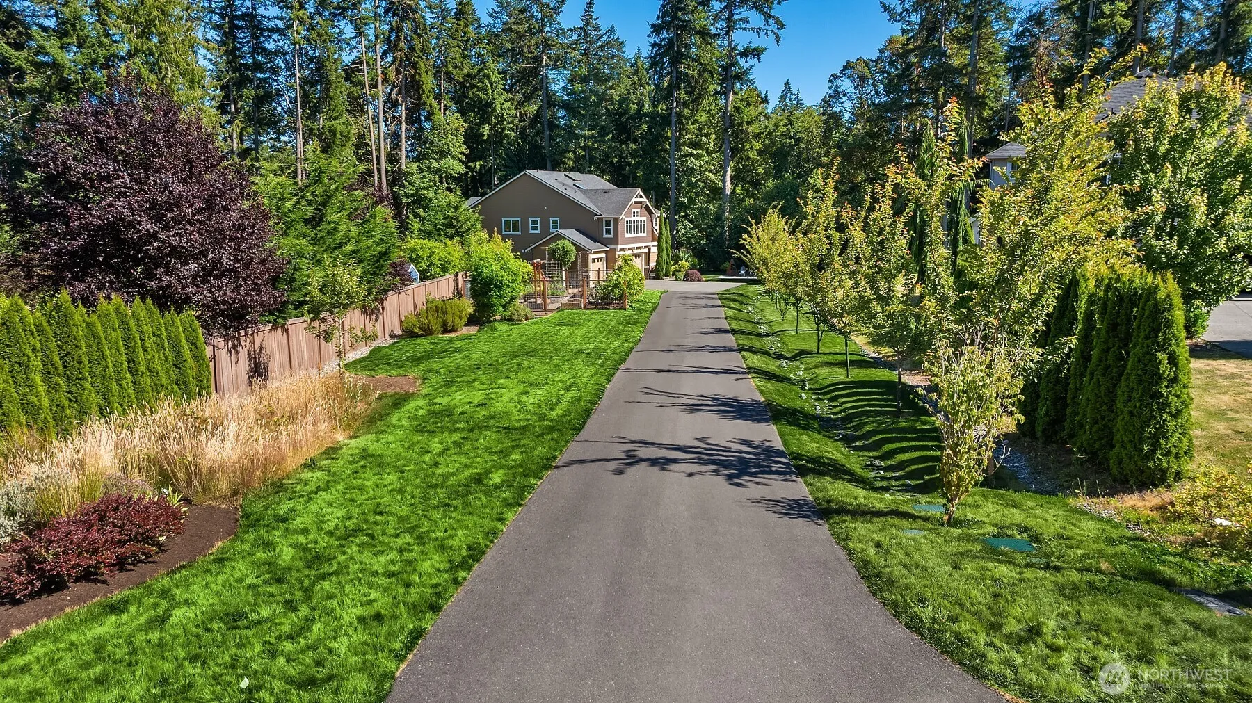 Property photo for 13874 Lavigne Court Ne, Bainbridge Island photo 4