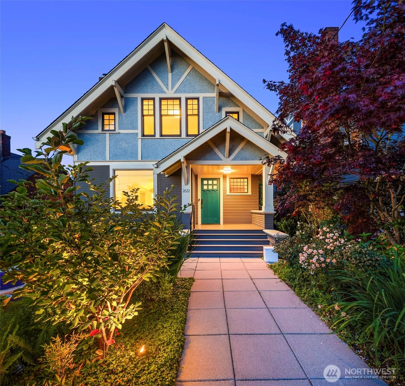 Property photo for 2612 1st Avenue N, Seattle