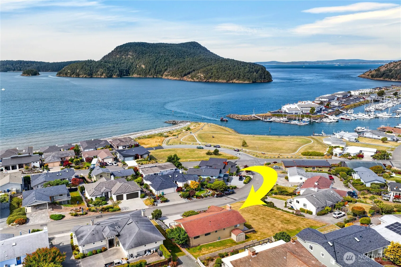 Property photo for 5008 Dundee Drive, Anacortes photo 4