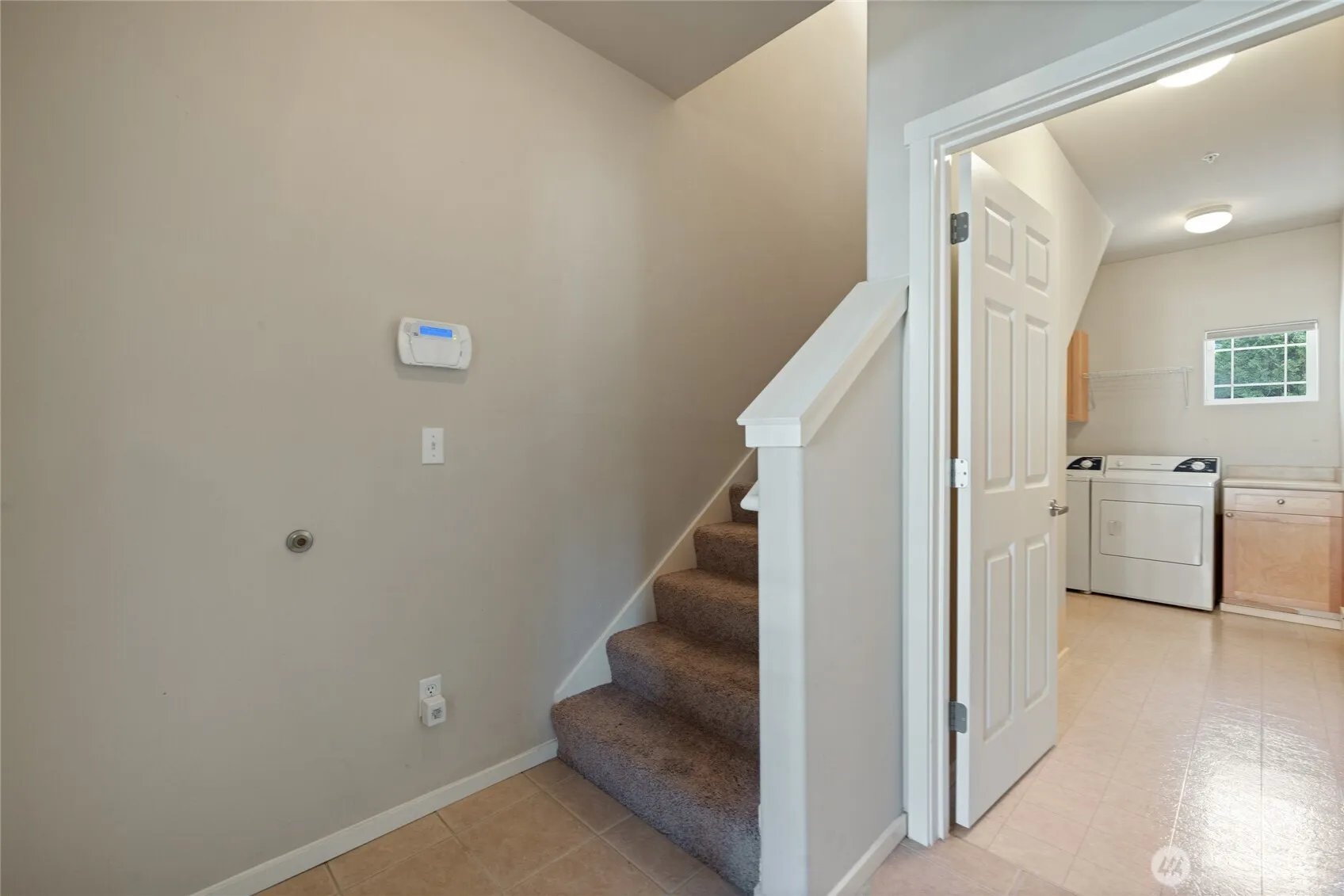 Property photo for 906 6th Avenue #c, Tacoma photo 5