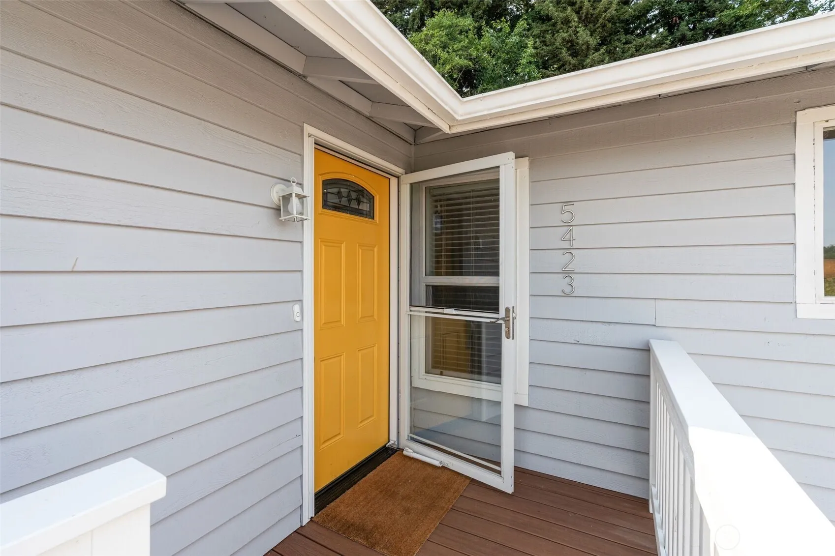 Property photo for 5423 31st Avenue Sw, Seattle photo 3