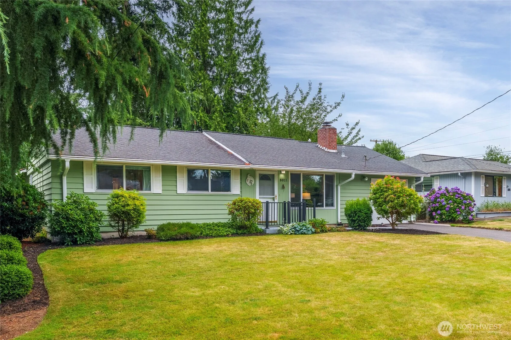 Property photo for 8811 187th Street Ne, Bothell photo 2