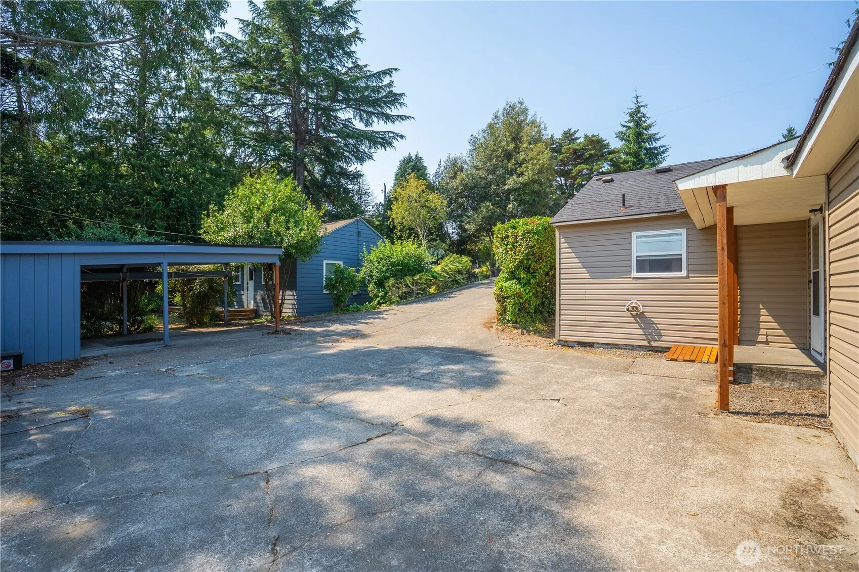 Property photo for 9802 35th Avenue Sw, Seattle photo 5