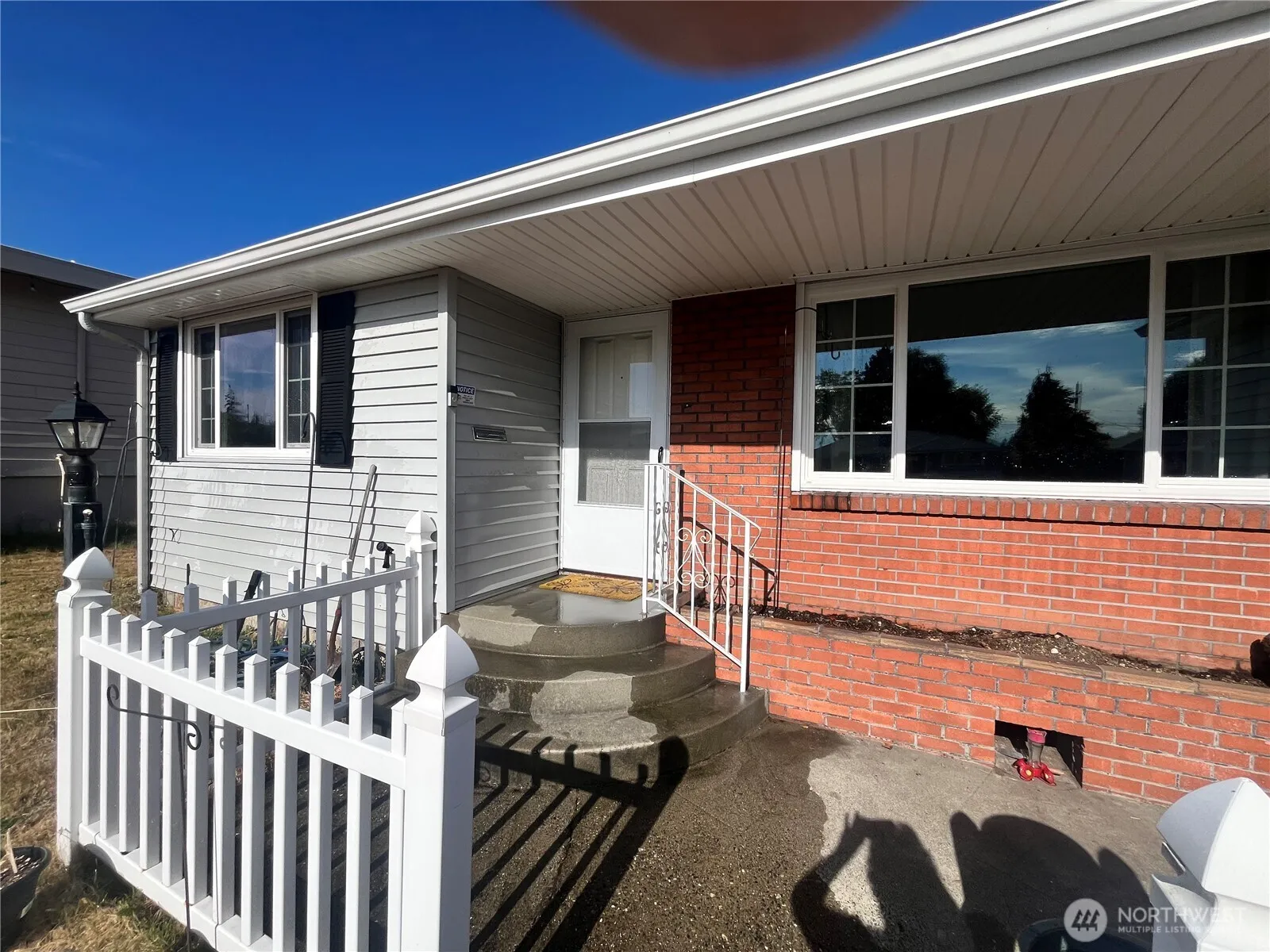 Property photo for 1821 N Bennett Street, Tacoma photo 2
