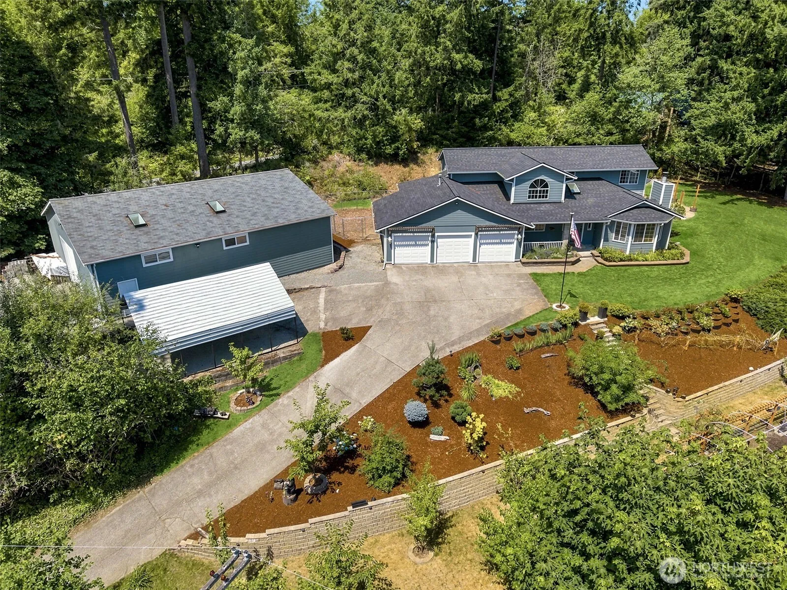 Property photo for 10234 46th Avenue Se, Olympia photo 2