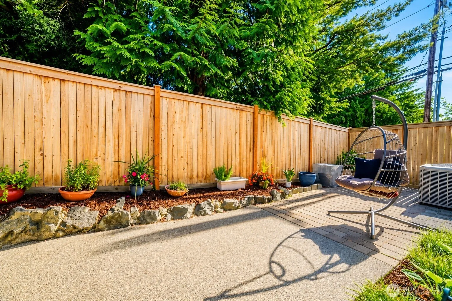 Property photo for 15633 44th Avenue W #b-1, Lynnwood photo 2