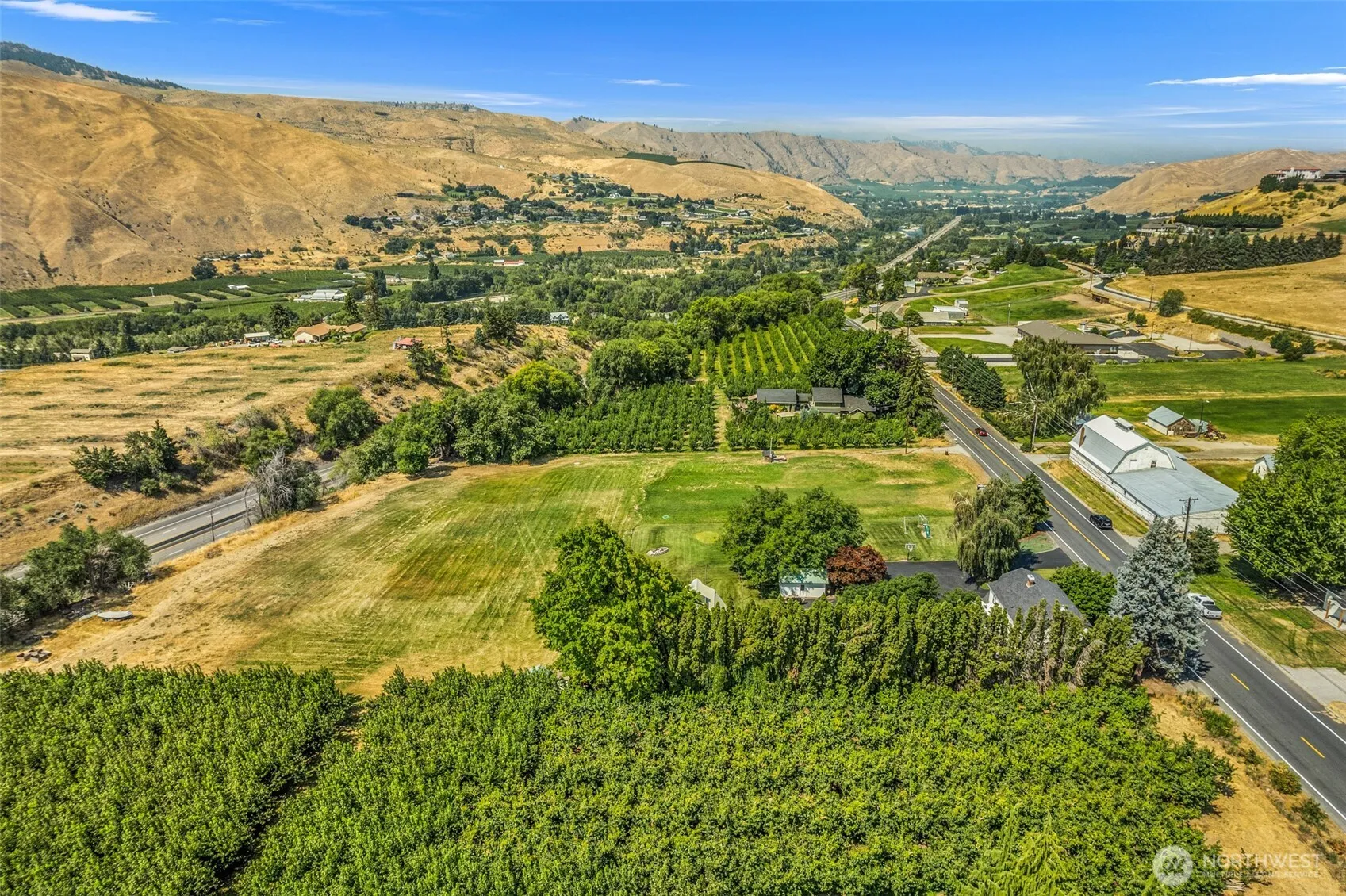 Property photo for 1105 Easy Street, Wenatchee photo 2