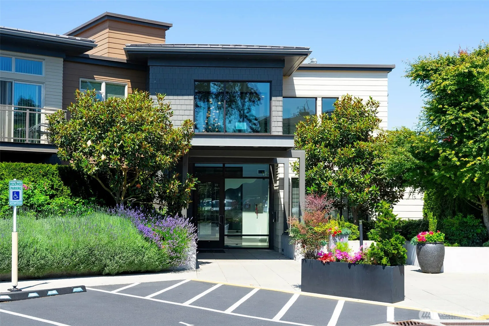 Property photo for 50 Pine Street #401, Edmonds photo 3