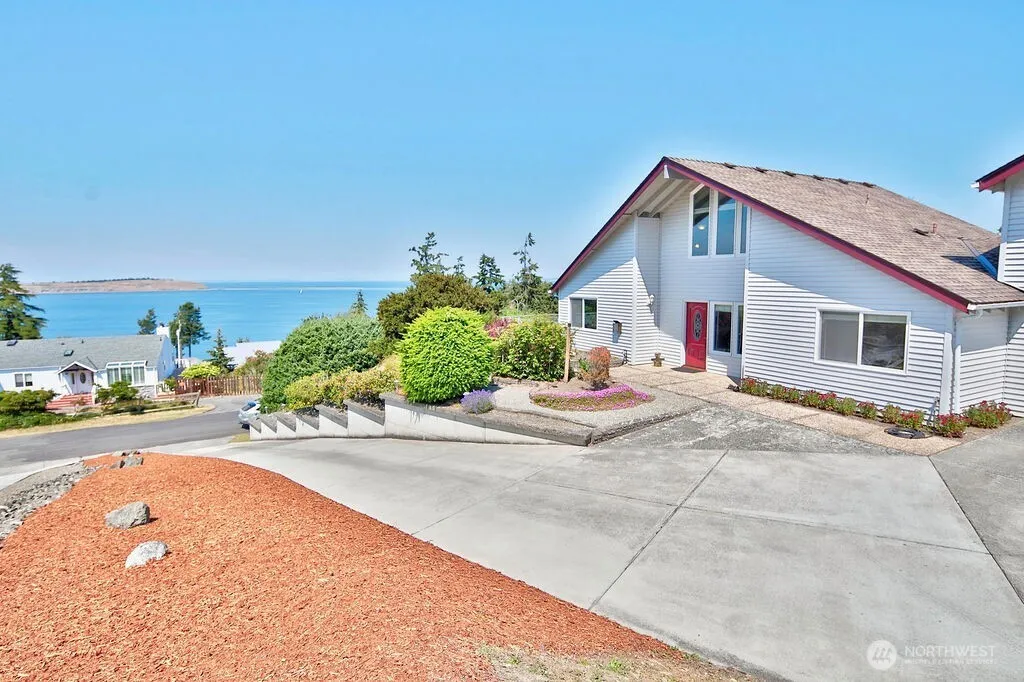 Property photo for 332 Lupine Drive, Sequim