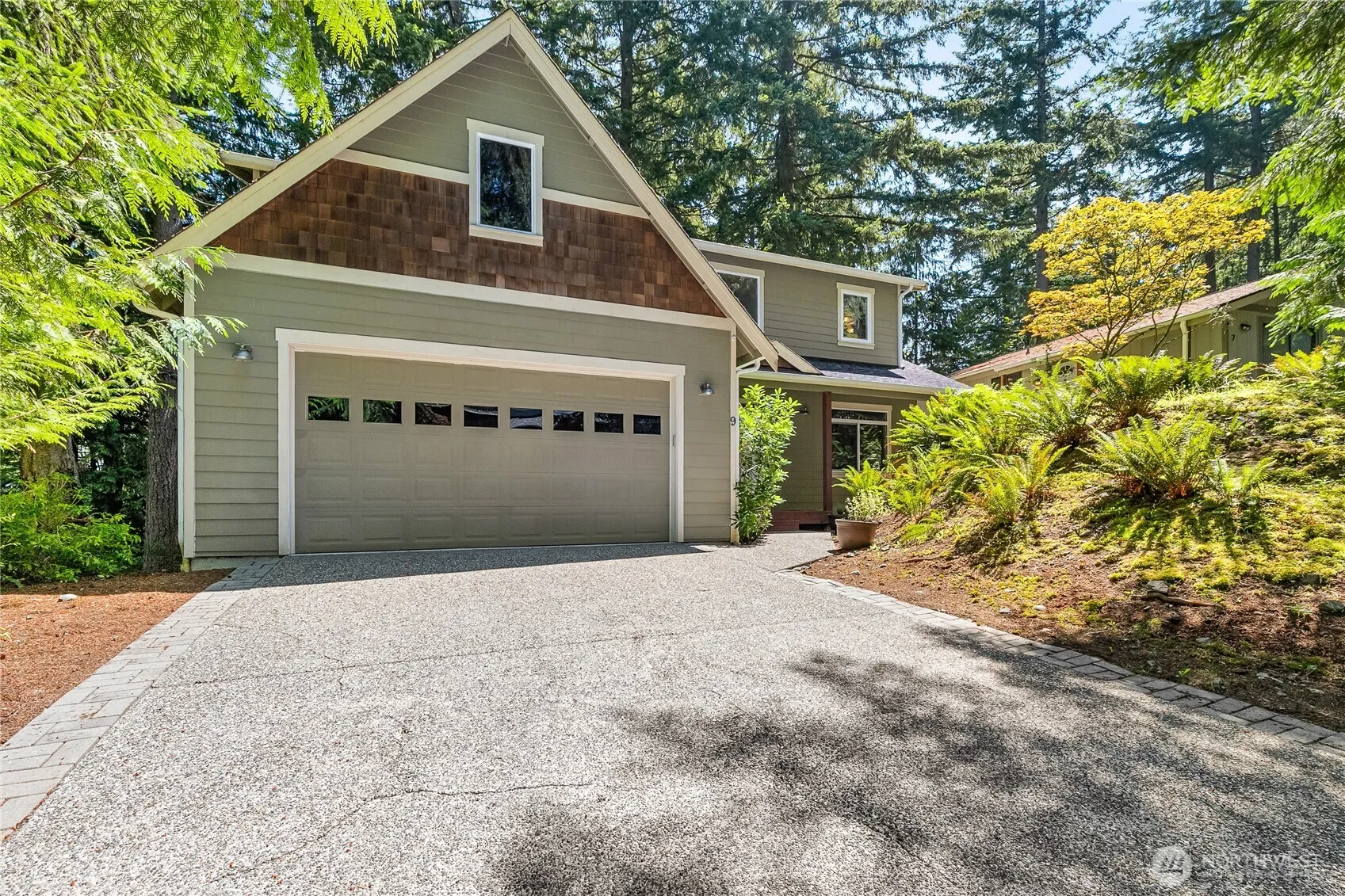 Property photo for 9 Jasper Ridge Lane, Bellingham photo 2