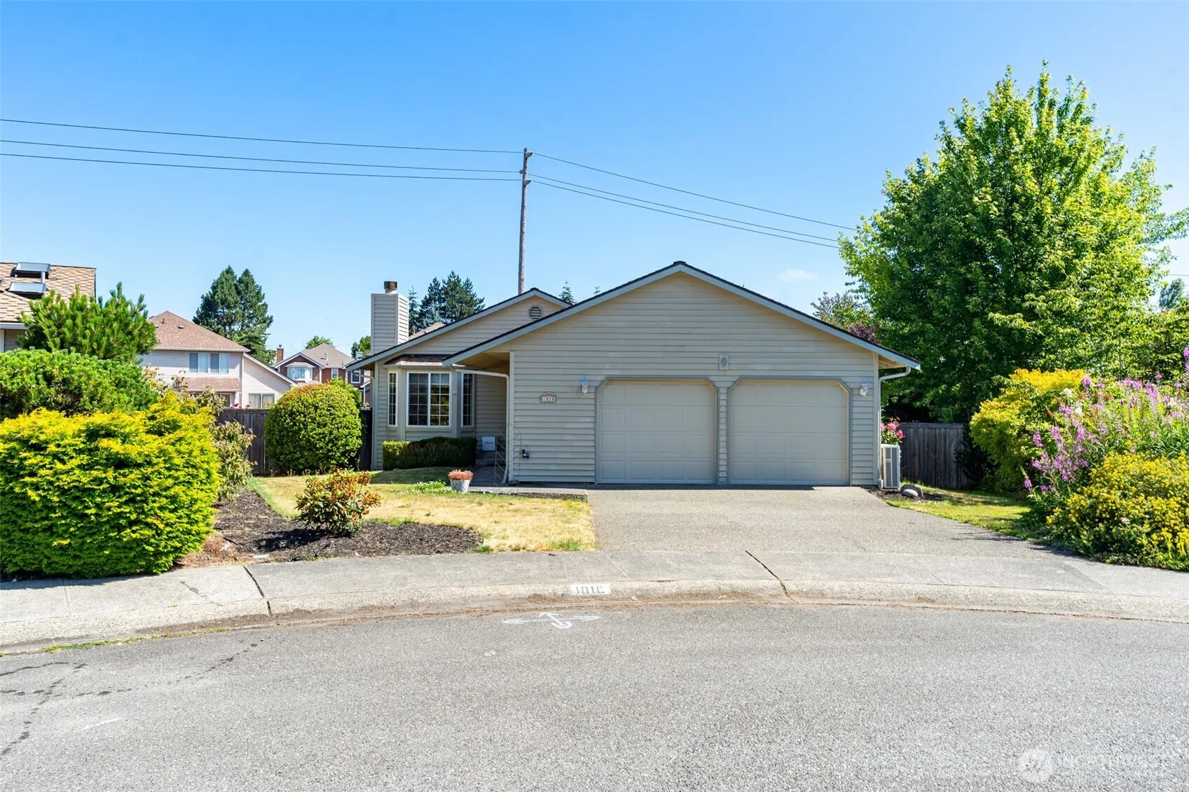 Property photo for 1010 Sw 348th Place, Federal Way photo 2