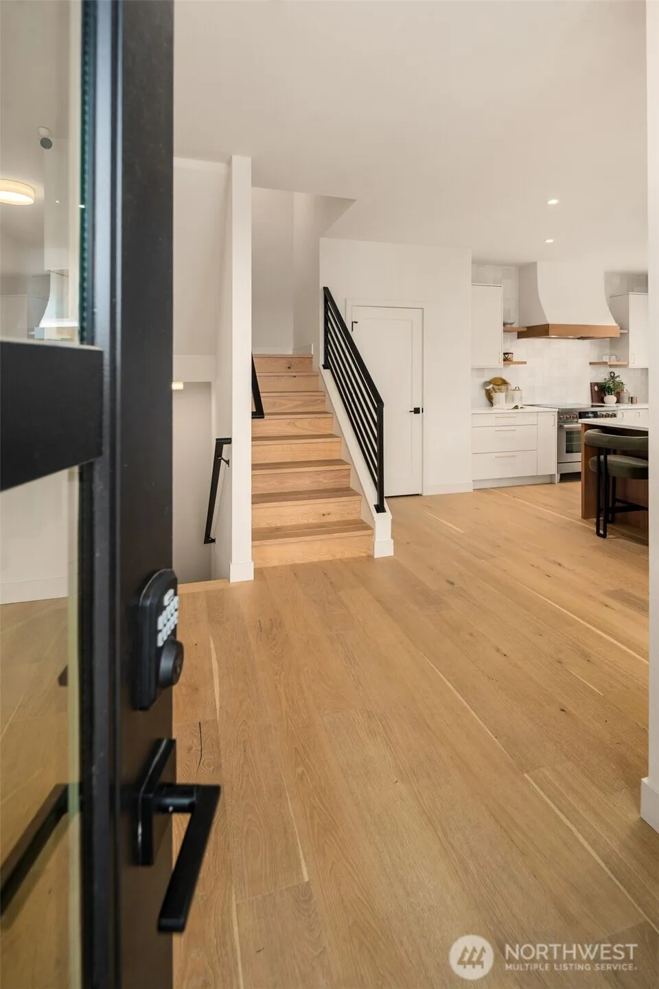 Property photo for 454 Ne 40th Street, Seattle photo 5