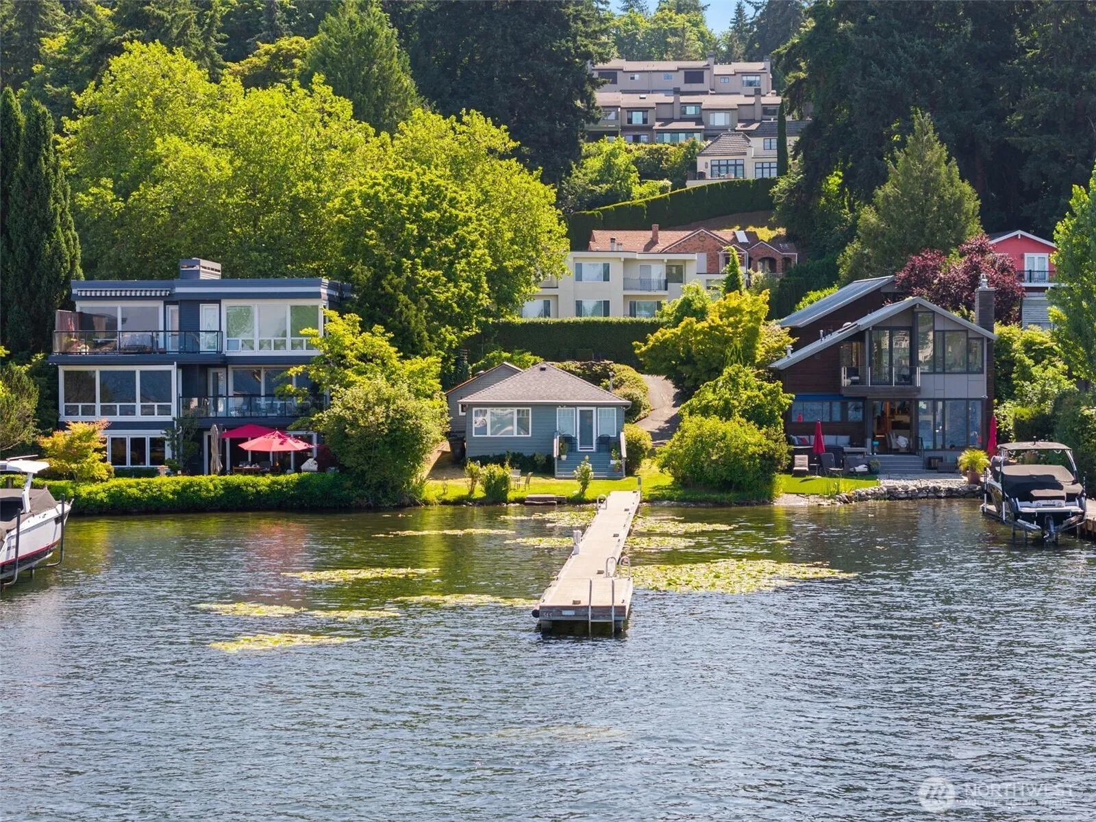 Property photo for 4545 Lake Washington Blvd Ne, Kirkland