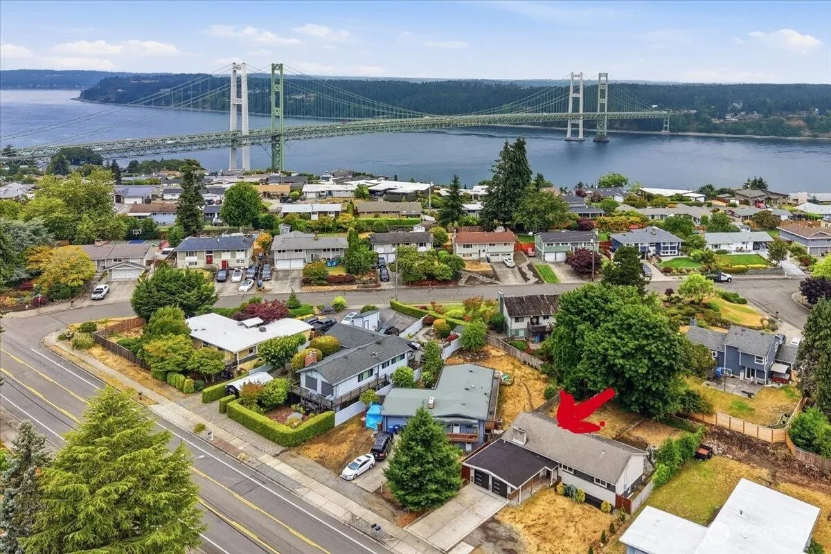 Property photo for 1724 N Narrows Drive, Tacoma