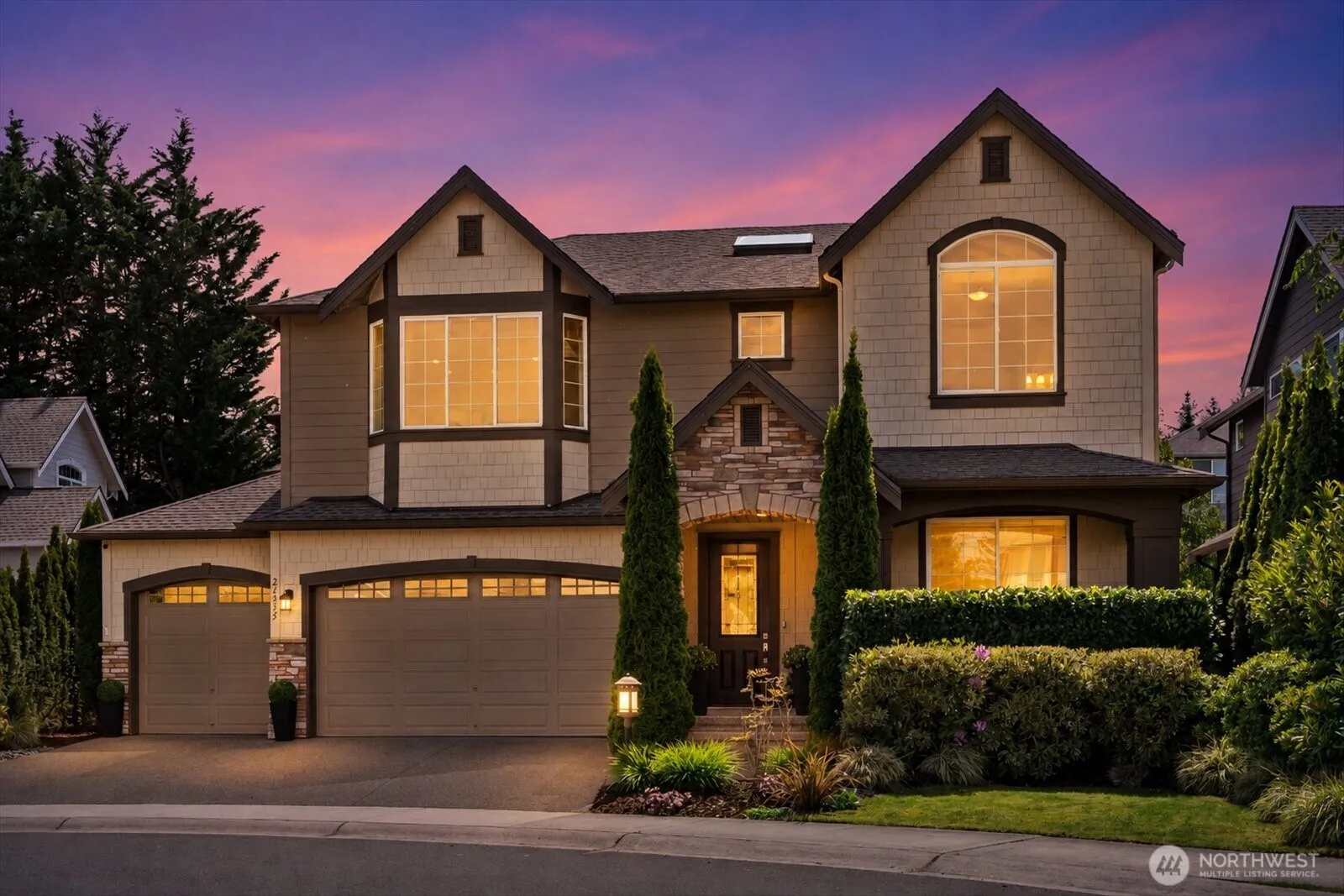 Property photo for 21355 Ne 2nd Court, Sammamish photo 2