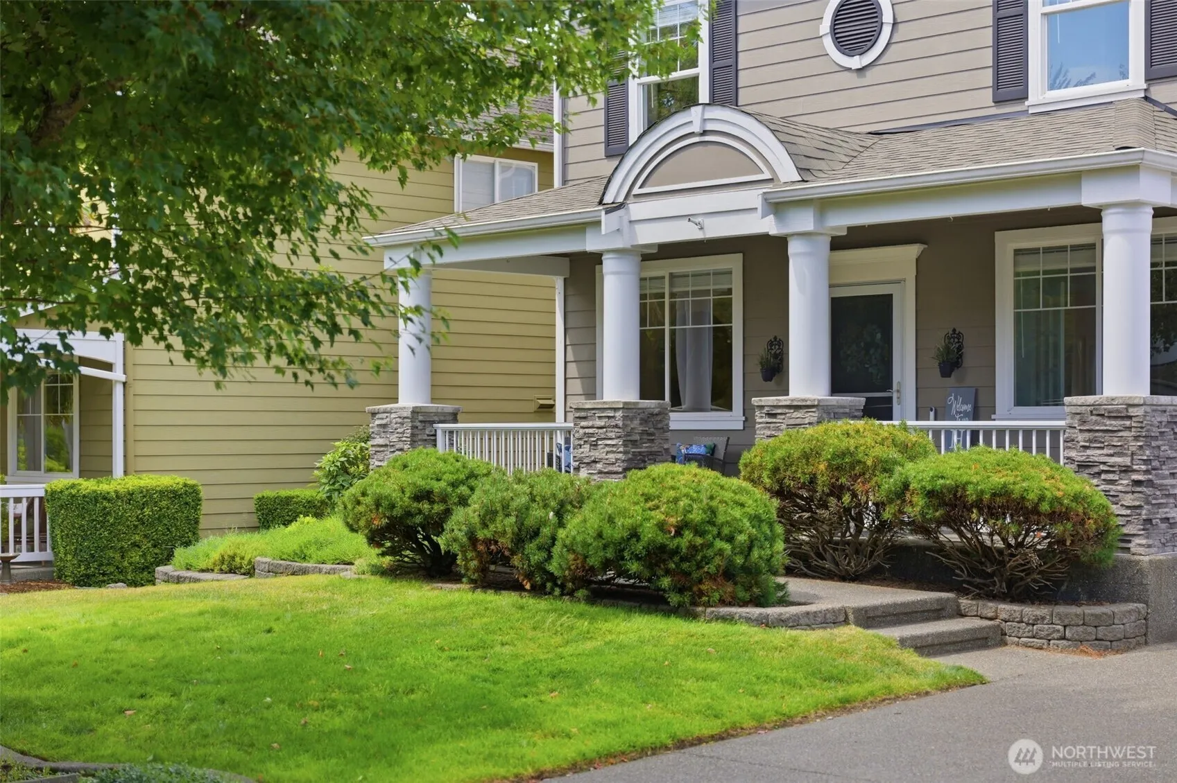 Property photo for 3331 Laurelwood Circle Ne, Tacoma photo 4