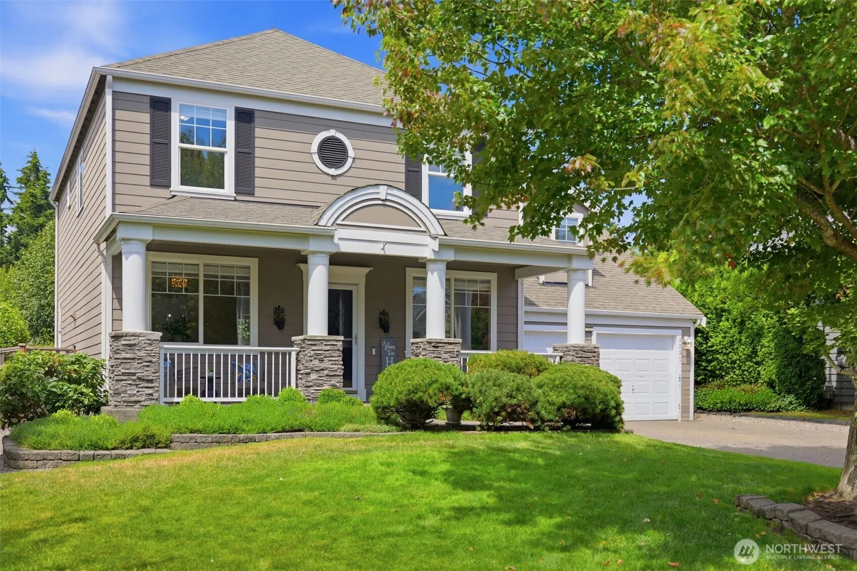 Property photo for 3331 Laurelwood Circle Ne, Tacoma photo 2