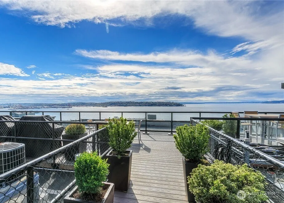 Property photo for 2721 1st Avenue #409, Seattle