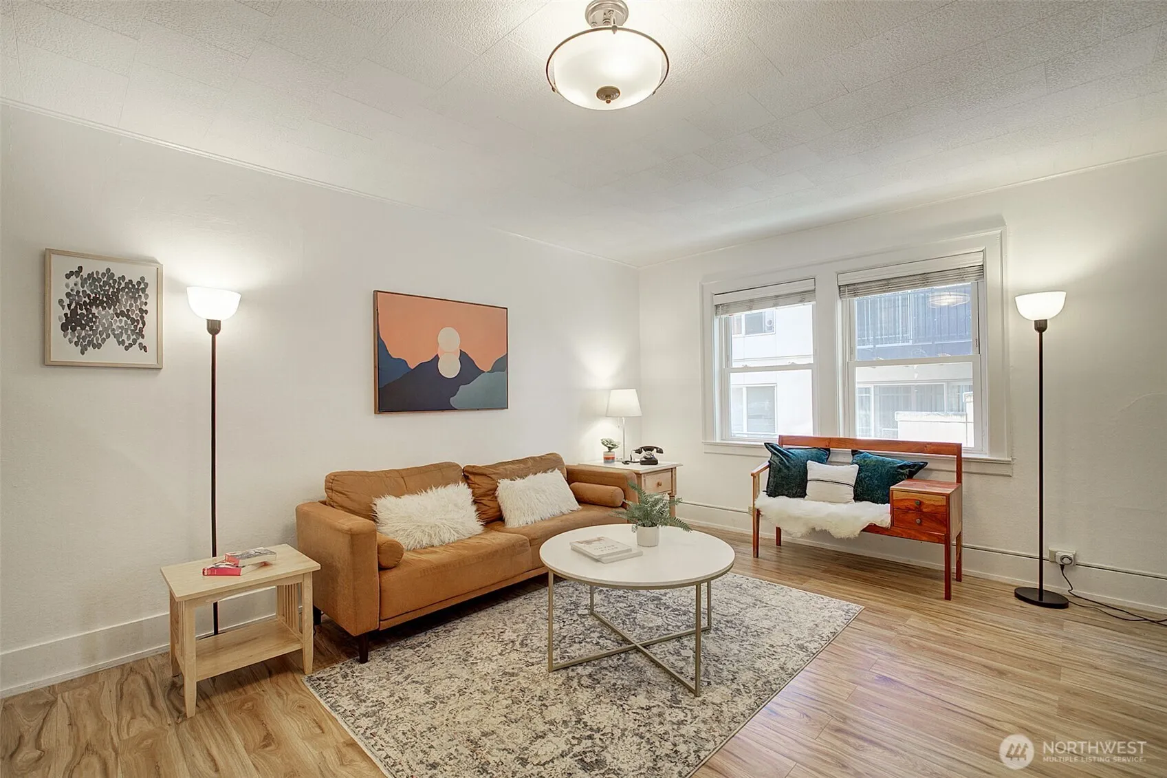 Property photo for 4725 15th Avenue Ne #16, Seattle photo 2