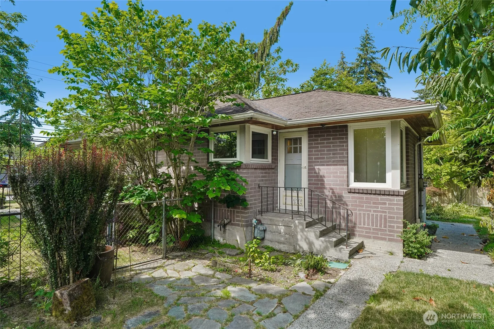 Property photo for 3004 Sw Barton Street, Seattle photo 5