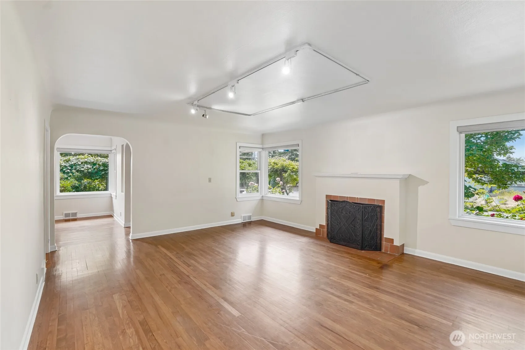 Property photo for 3004 Sw Barton Street, Seattle photo 3