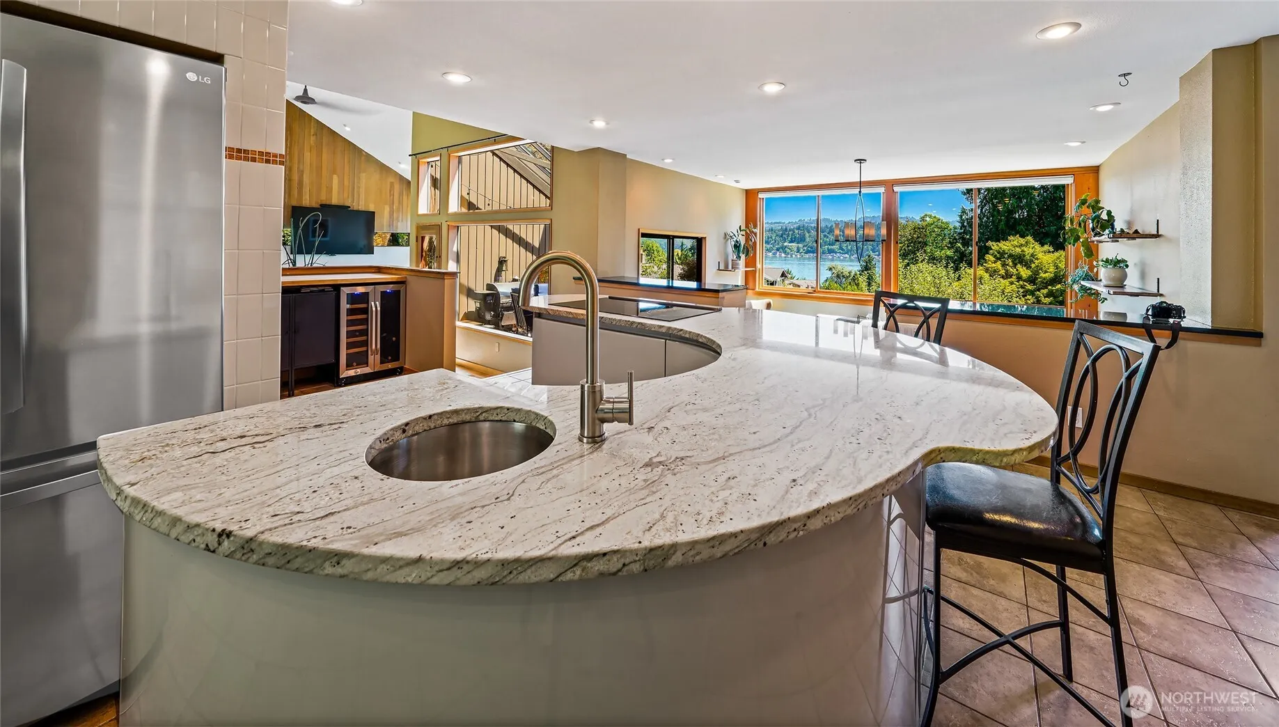 Property photo for 9426 Se 52nd Street, Mercer Island photo 4