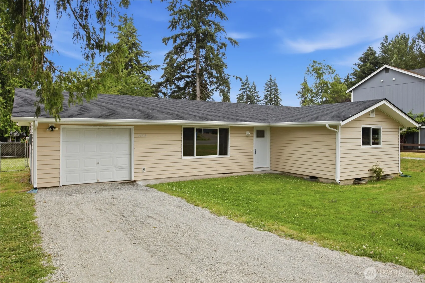 Property photo for 14314 127th Avenue E, Puyallup