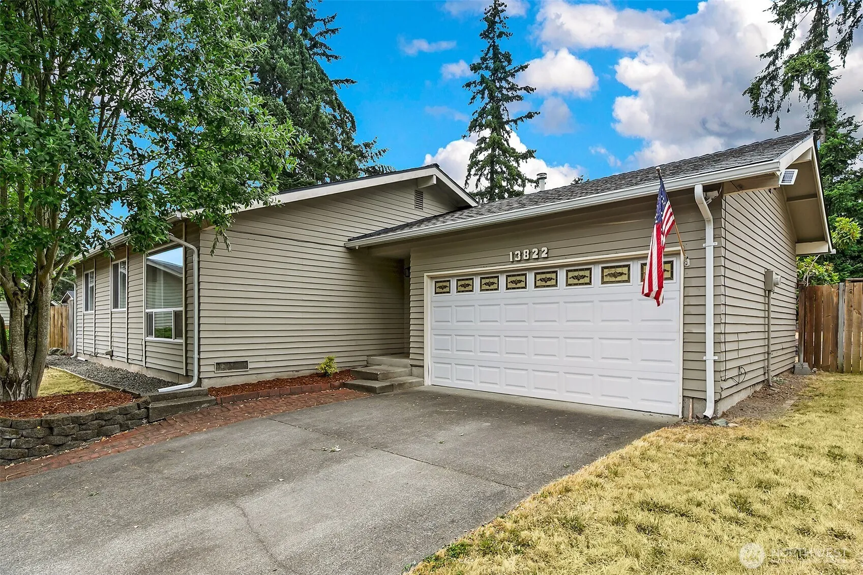 Property photo for 13822 Se 163rd Street, Renton photo 2