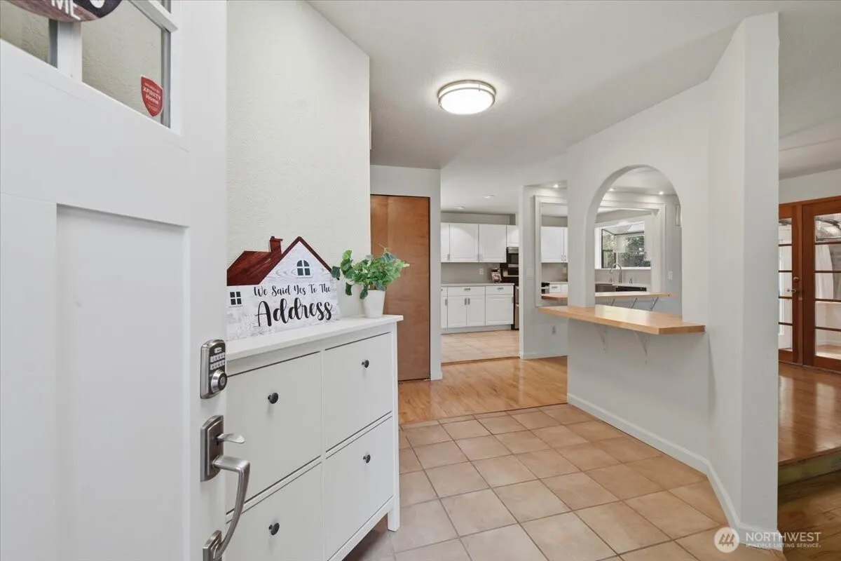 Property photo for 1817 Sw 325th Place, Federal Way photo 2