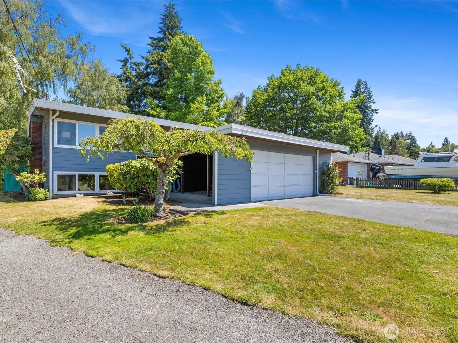 Property photo for 817 Olympic Boulevard #a, Everett photo 2