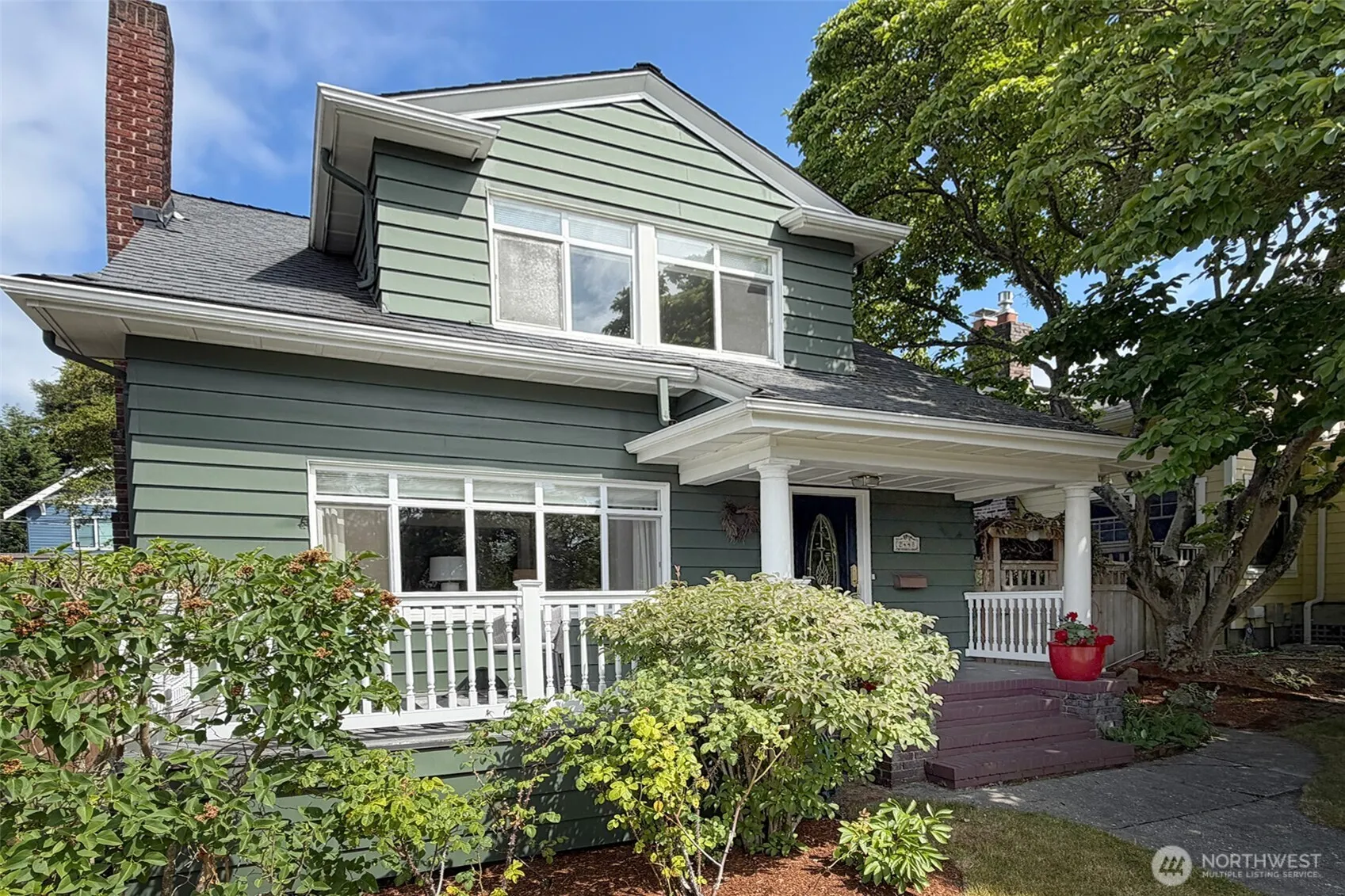 Property photo for 2448 1st Avenue W, Seattle