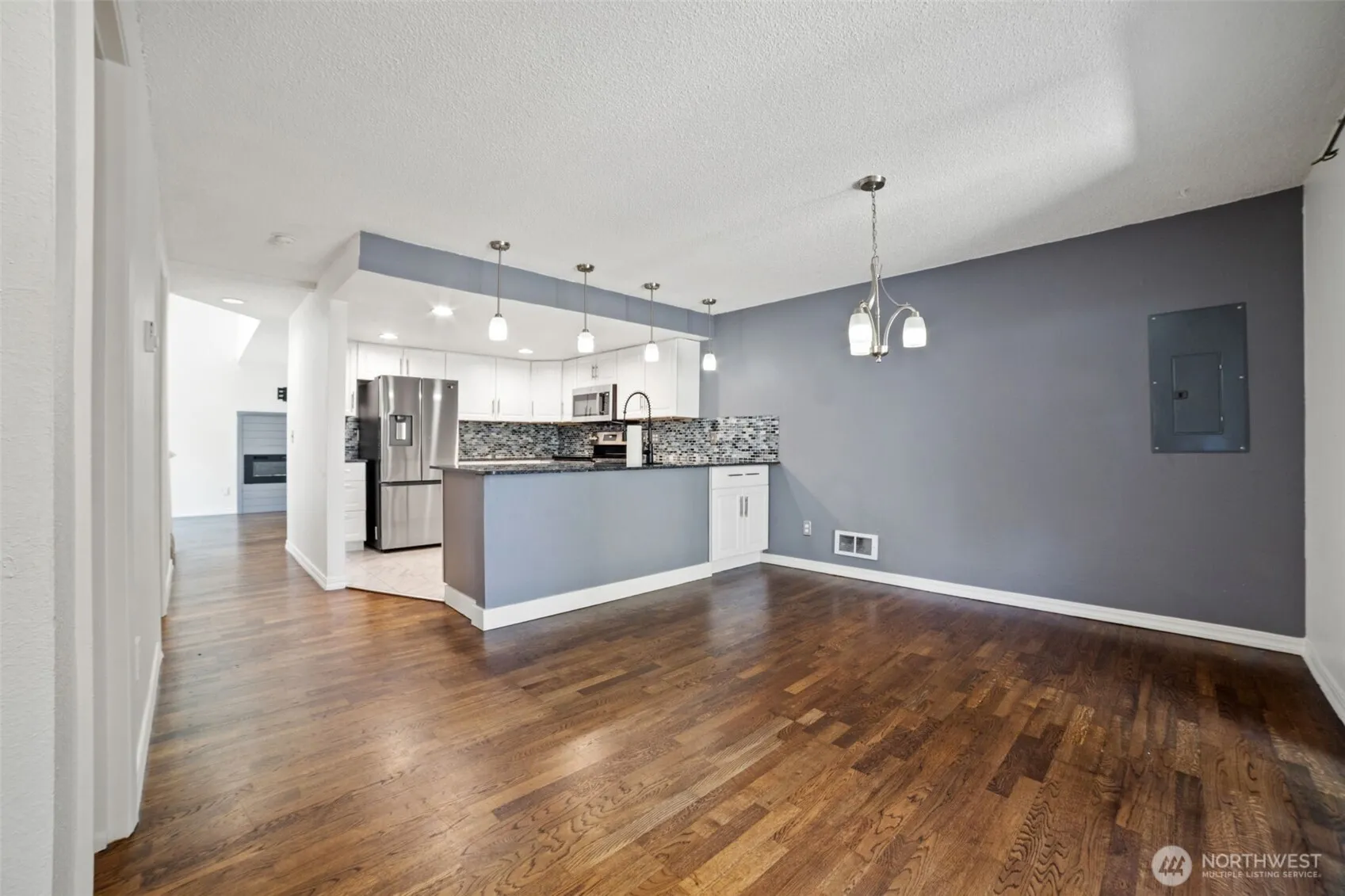 Property photo for 720 141st Lane Se #713, Bellevue photo 3