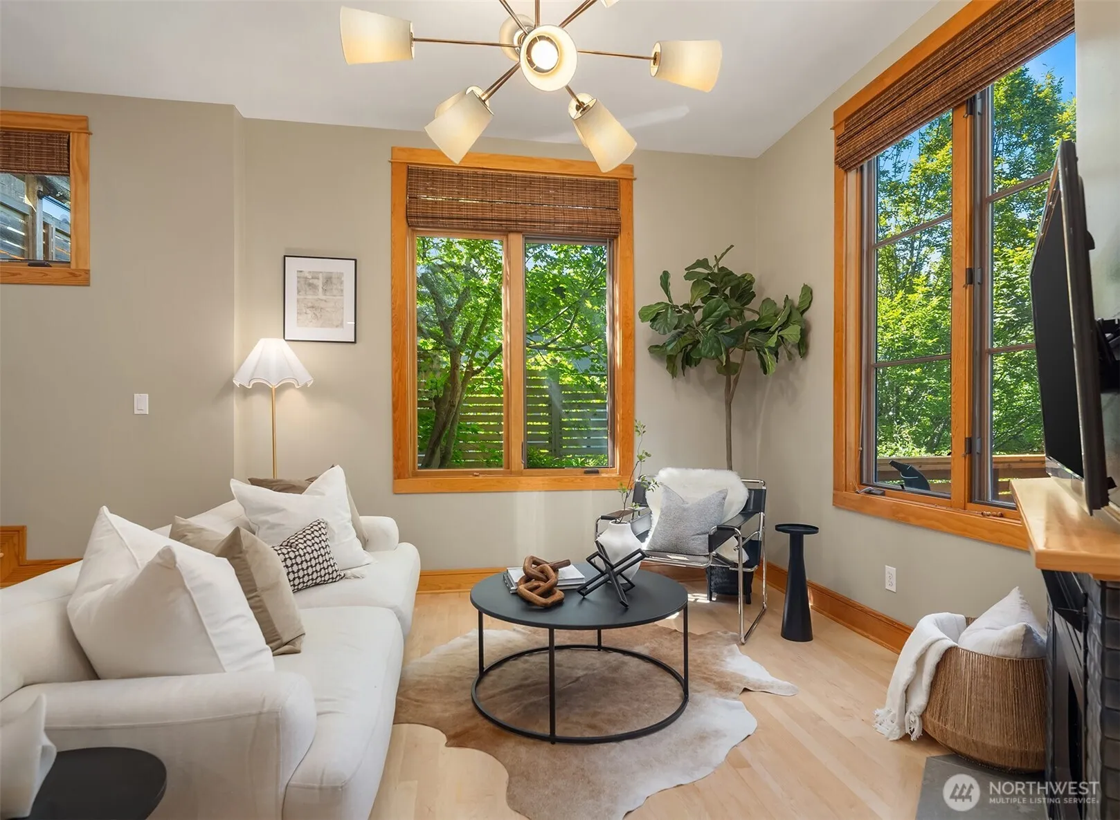 Property photo for 3824 Evanston Avenue N #11, Seattle photo 4