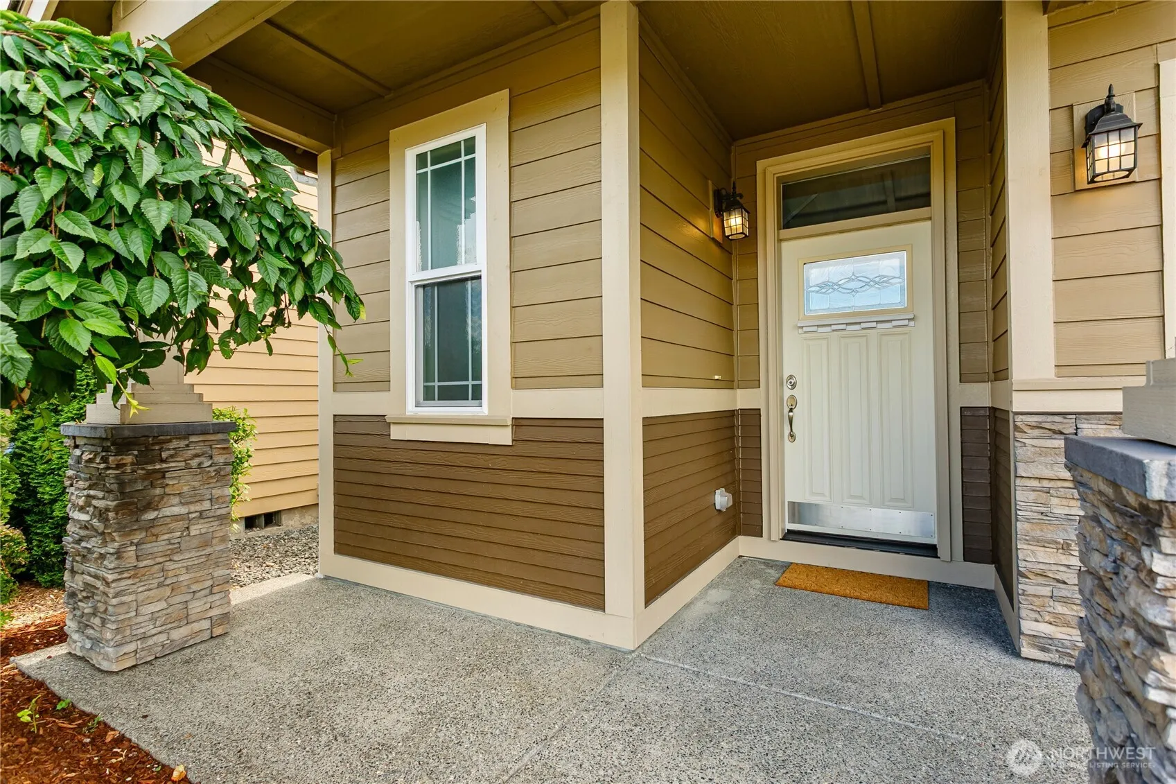Property photo for 4112 23rd Street Se, Puyallup photo 3
