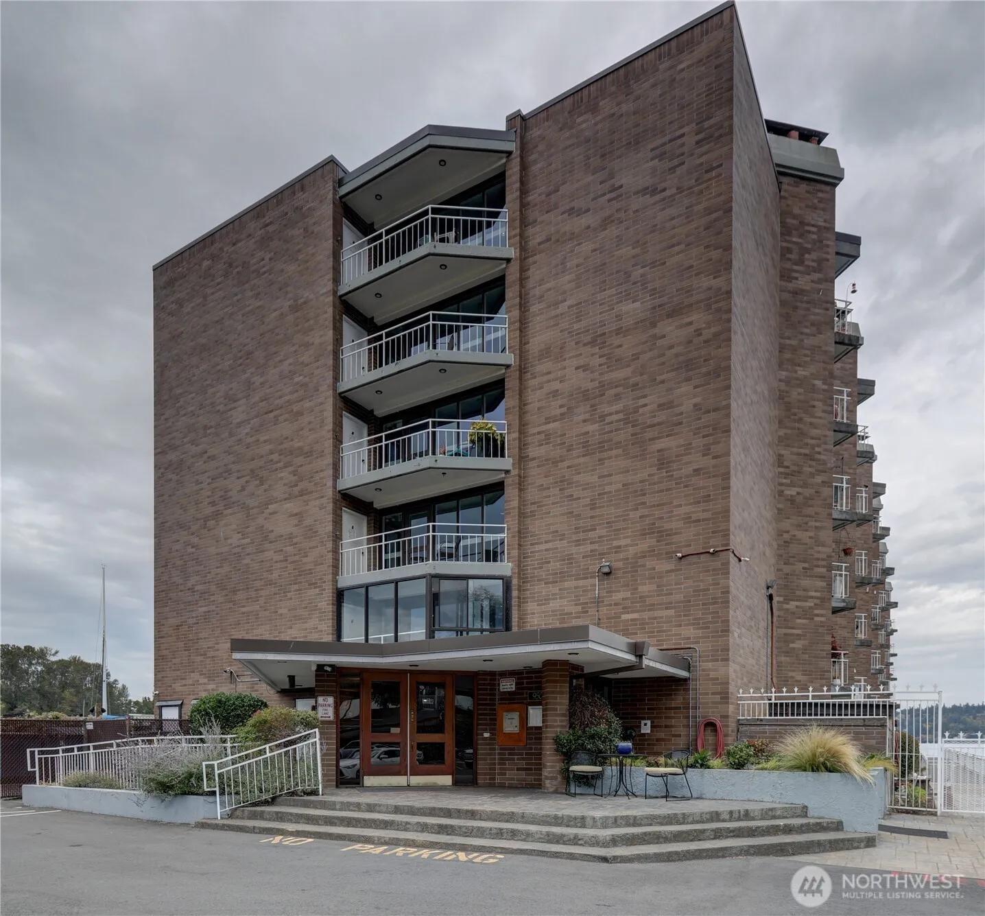 Property photo for 9500 Rainier Avenue S #311, Seattle photo 5
