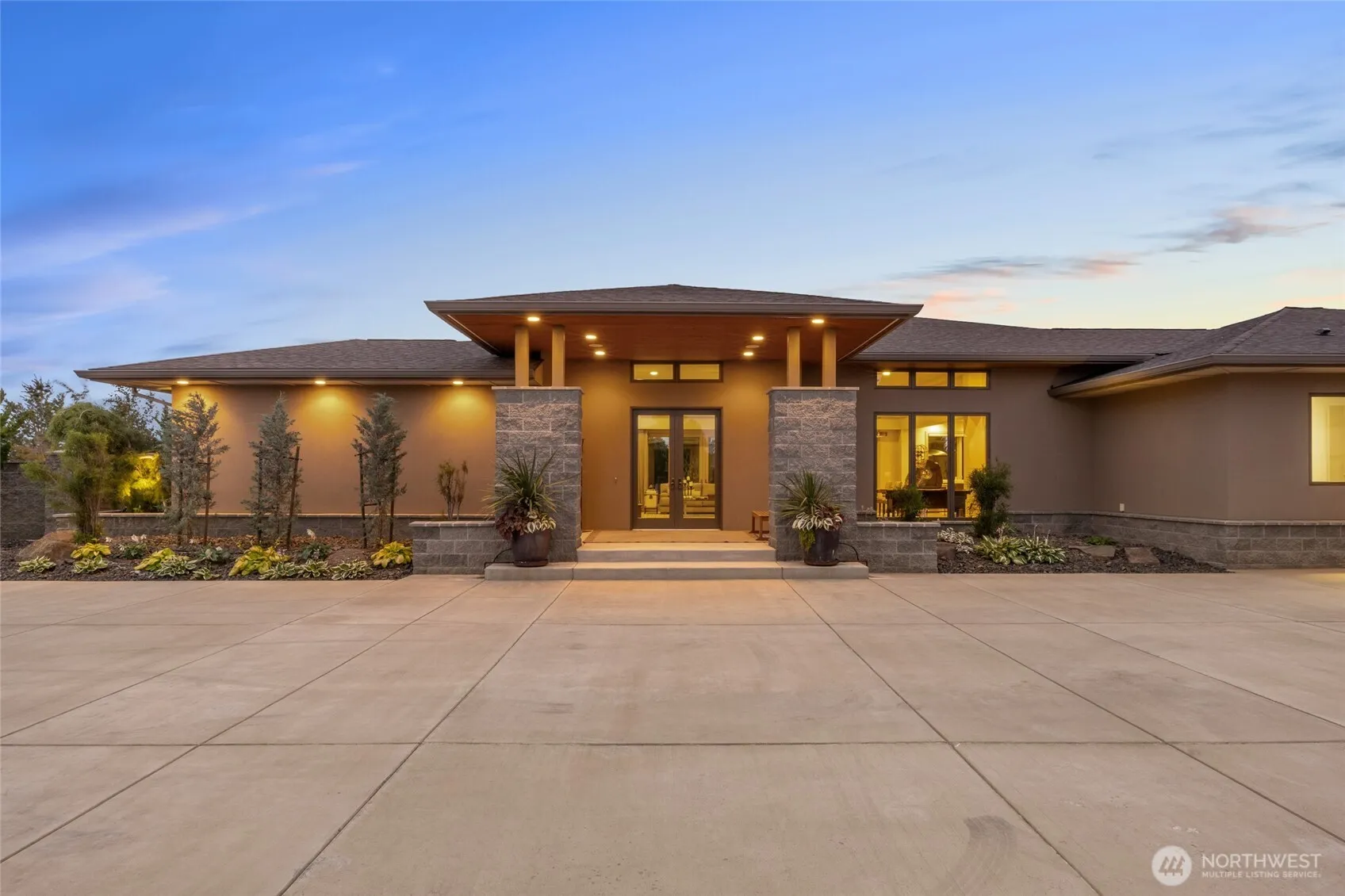 Property photo for 6375 Rd 1.8 Ne, Moses Lake photo 3
