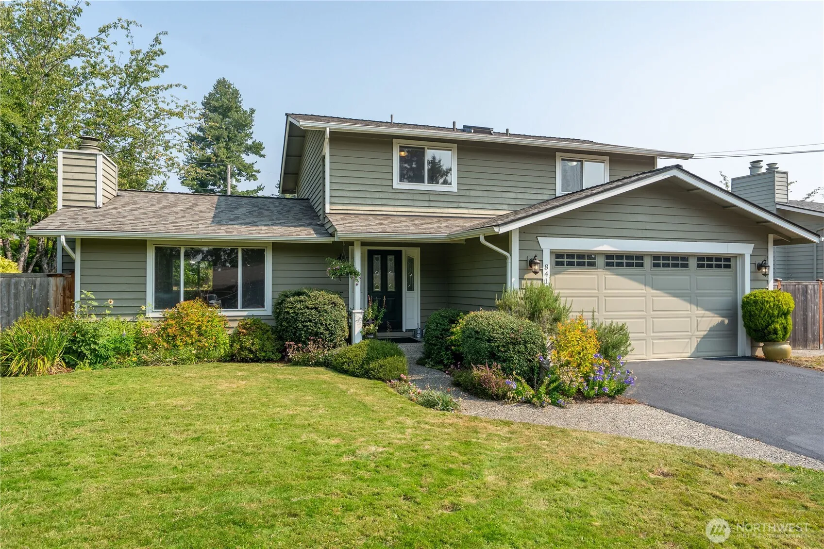 Property photo for 8414 Ne 144th Place, Kirkland