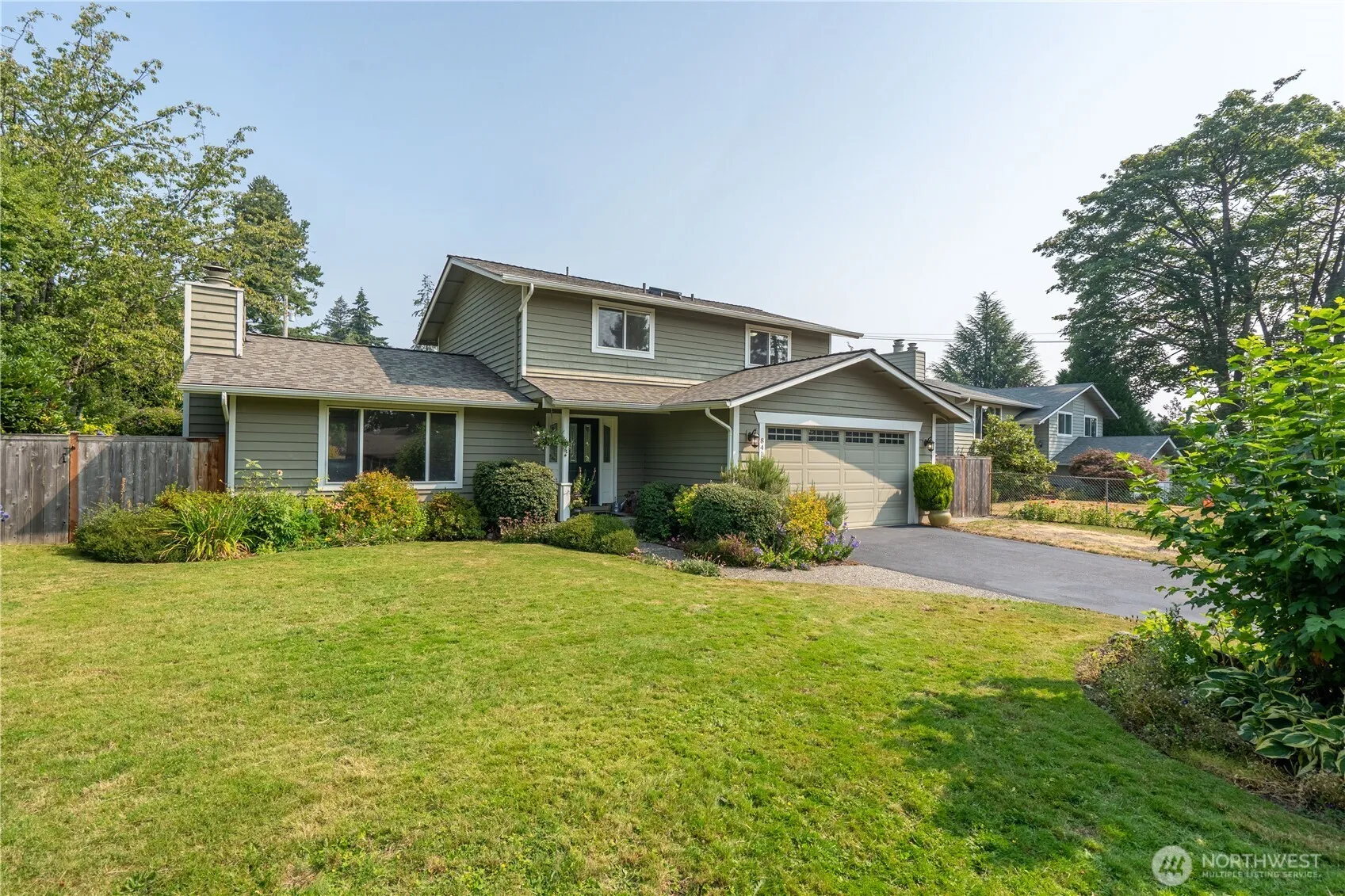 Property photo for 8414 Ne 144th Place, Kirkland photo 2