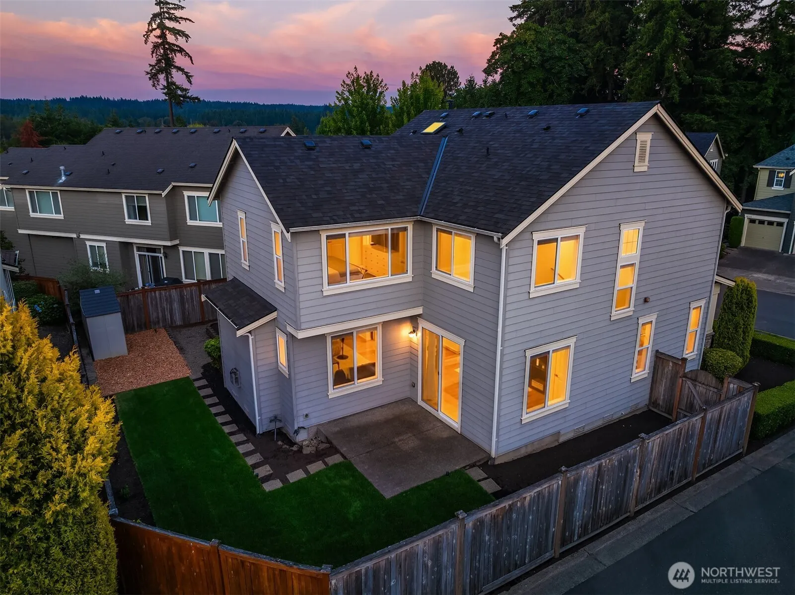 Property photo for 18220 Ne 110th Street, Redmond photo 4