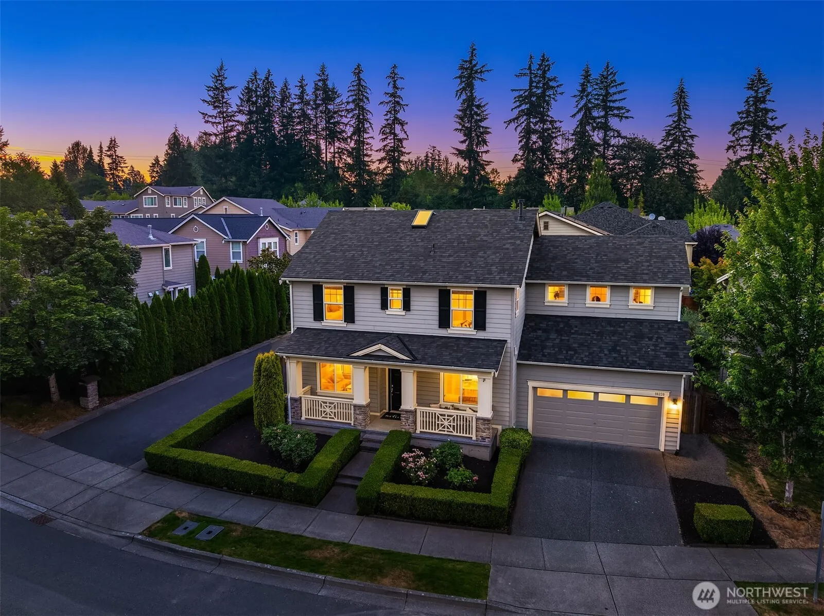 Property photo for 18220 Ne 110th Street, Redmond