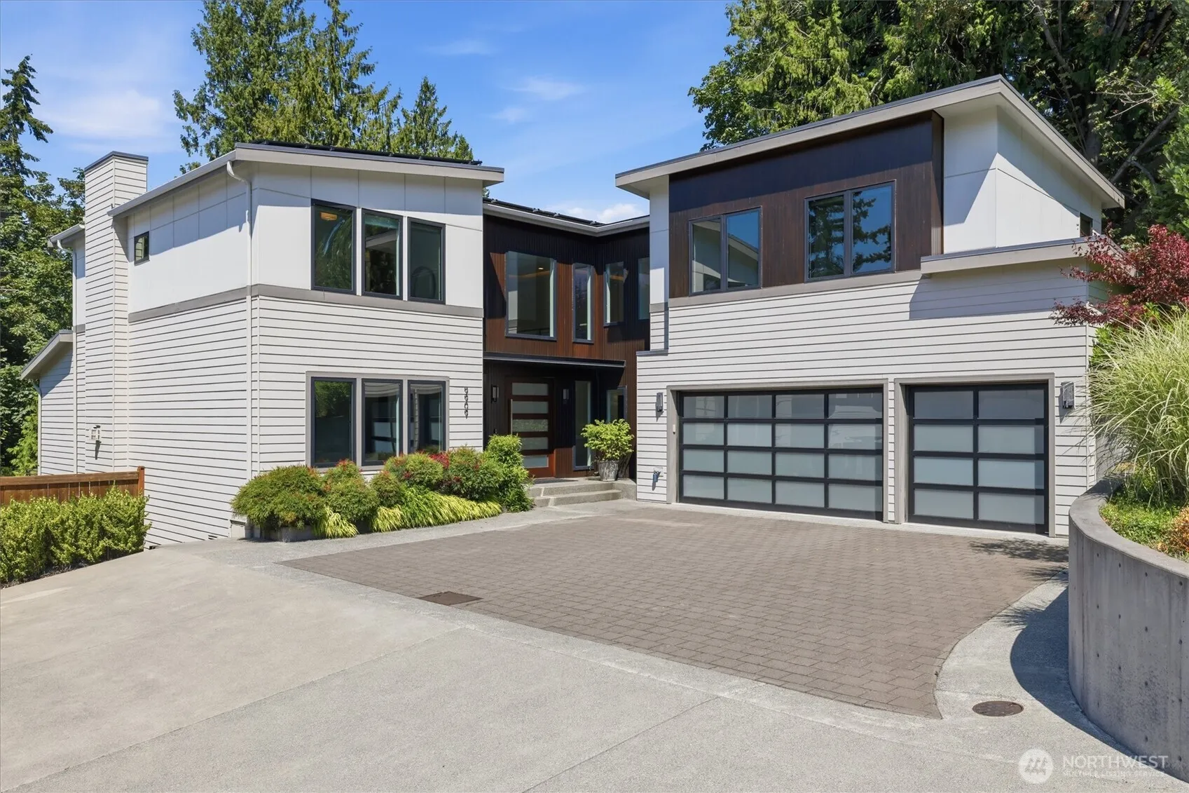 Property photo for 9909 111th Avenue Ne, Kirkland