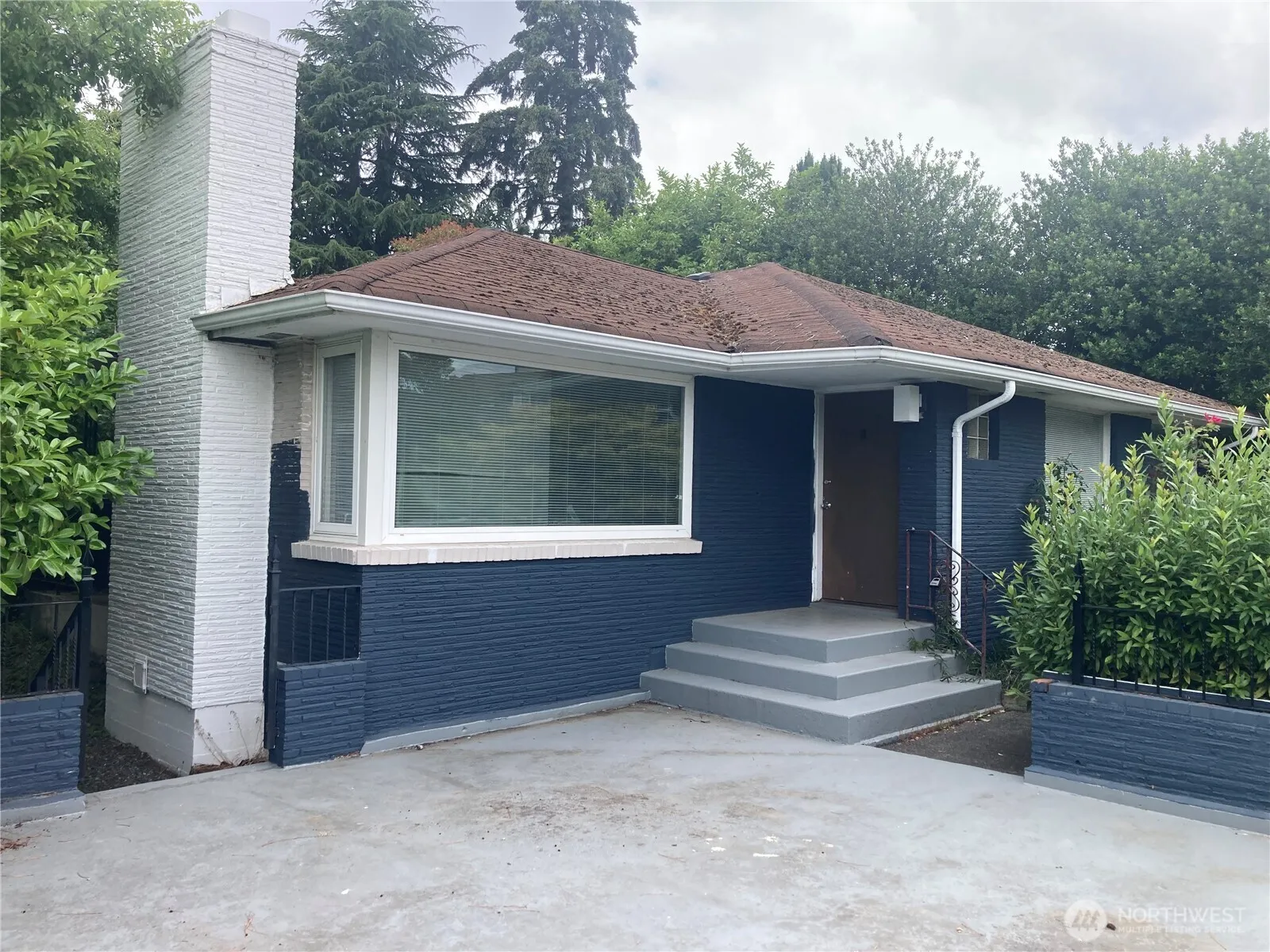 Property photo for 6925 52nd Avenue S, Seattle