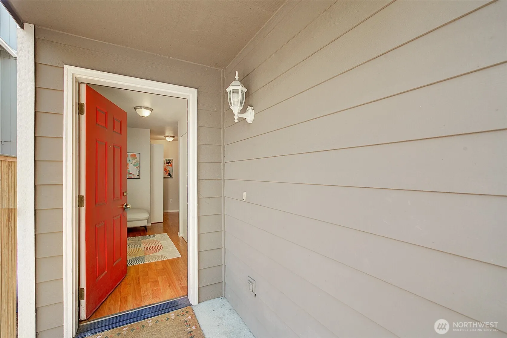 Property photo for 9225 Fremont Avenue N, Seattle photo 4