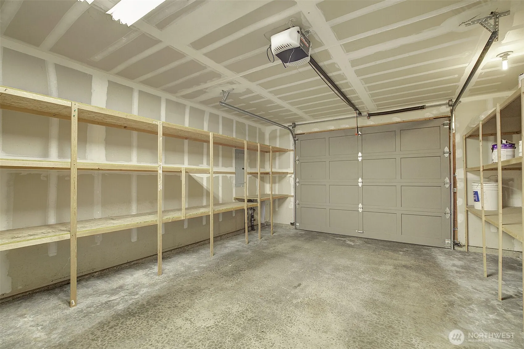 Property photo for 9225 Fremont Avenue N, Seattle photo 5