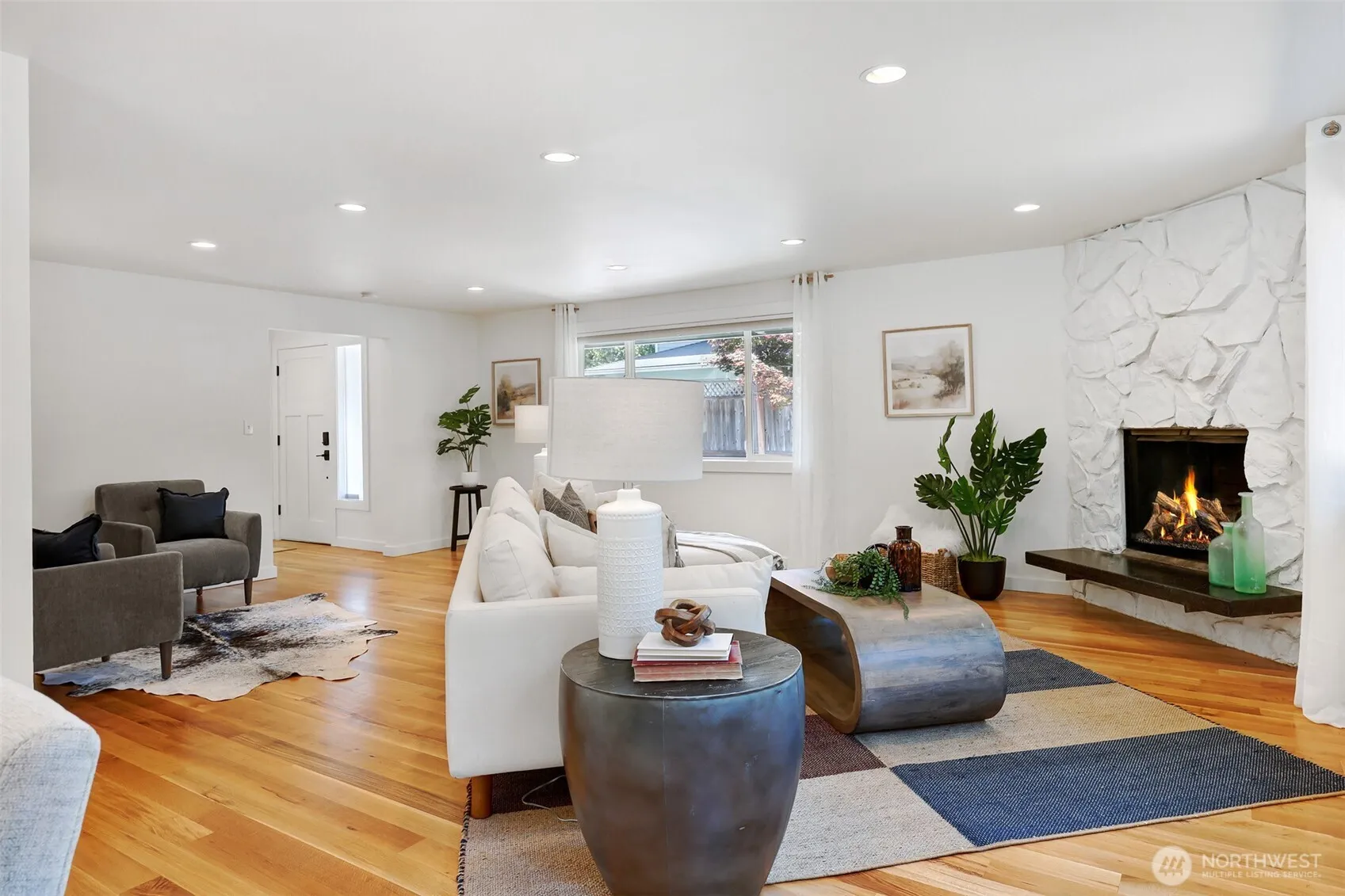 Property photo for 1527 Ne 123rd Street, Seattle photo 4