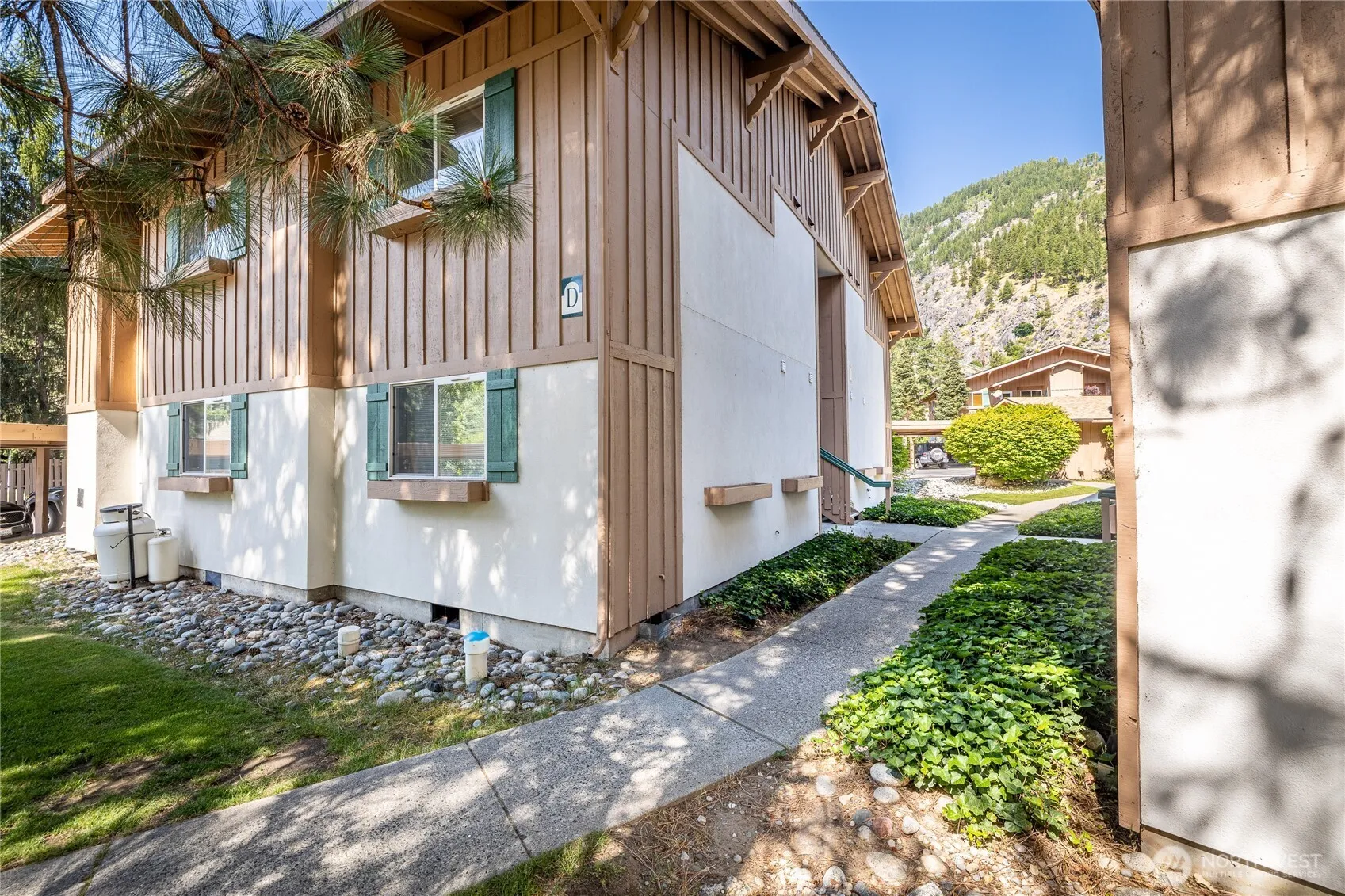 Property photo for 525 Alpine Place #d3, Leavenworth