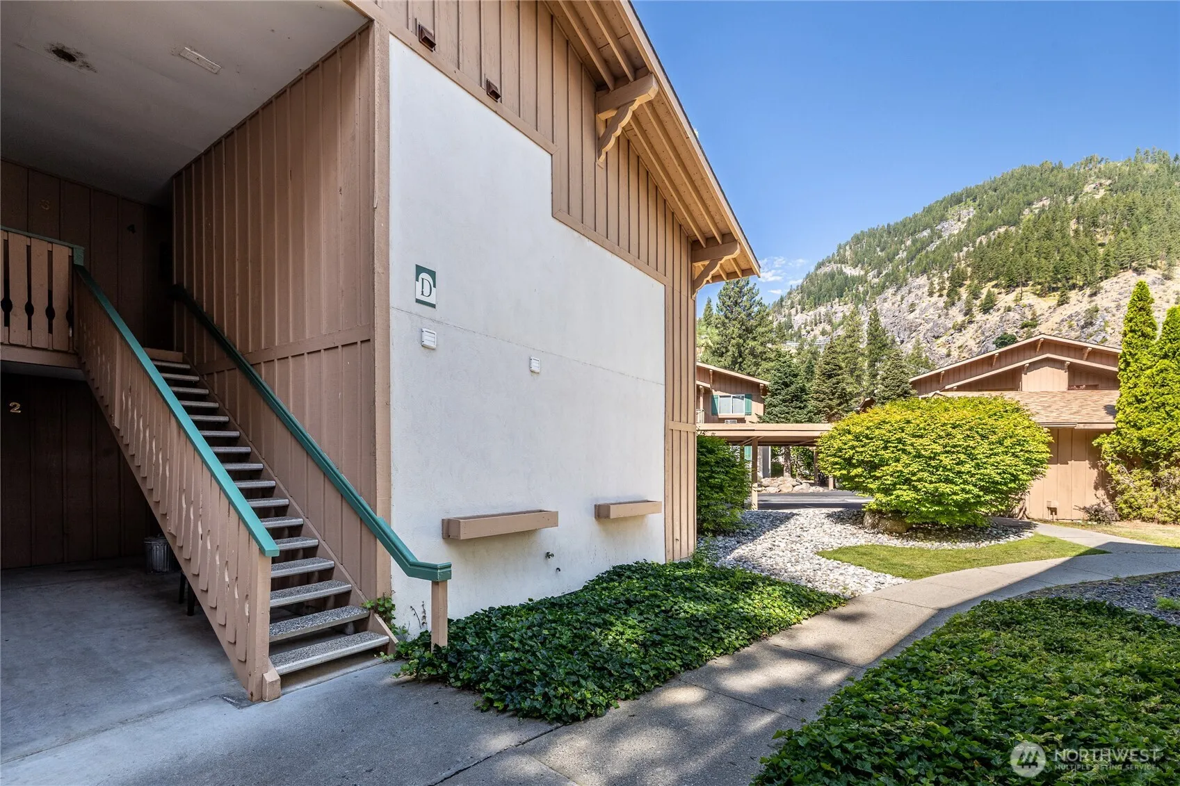 Property photo for 525 Alpine Place #d3, Leavenworth photo 2