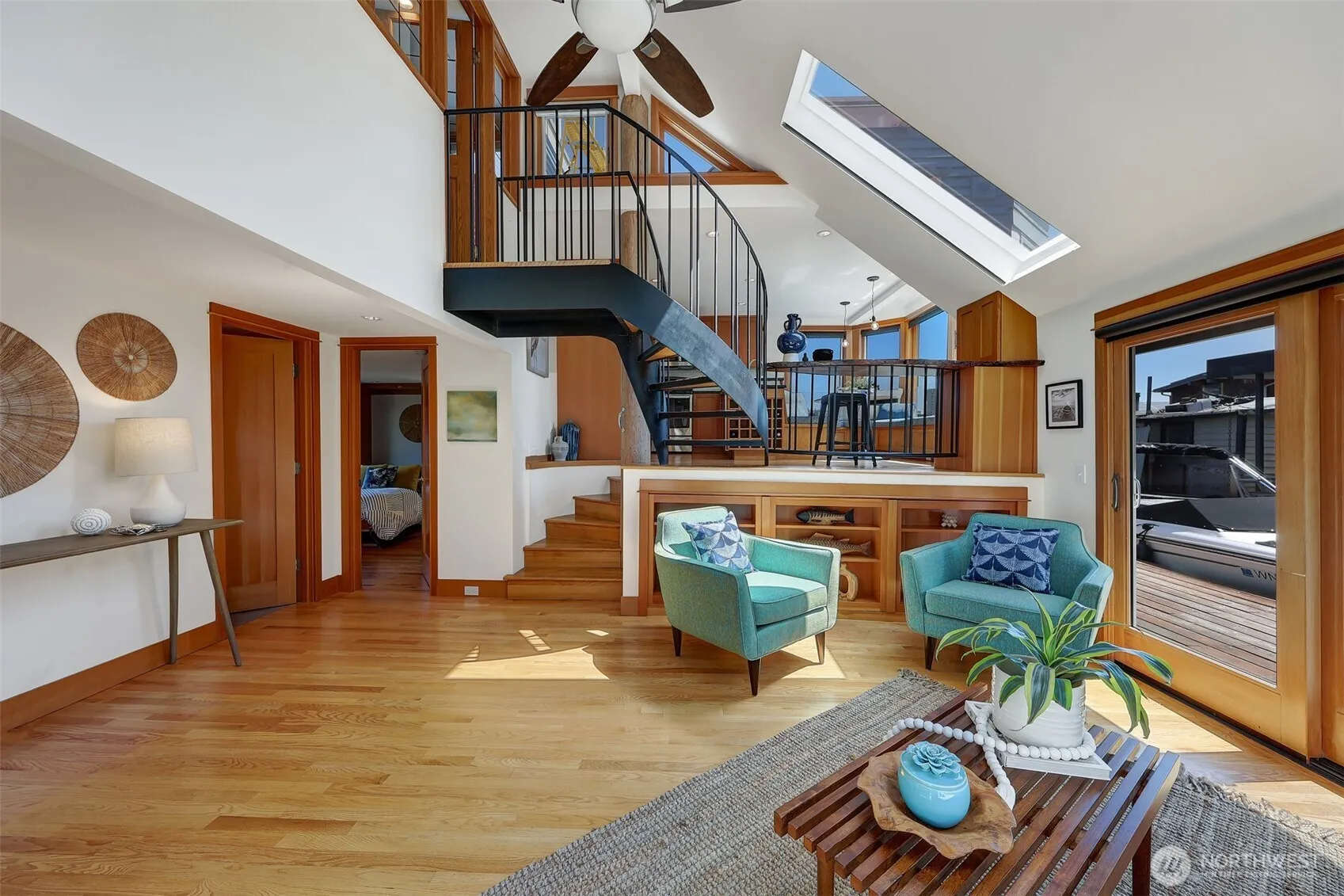 Property photo for 3110 Portage Bay Place E #b, Seattle photo 4